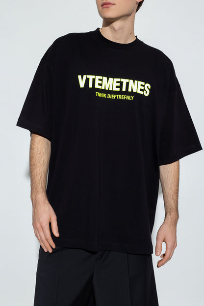 VETEMENTS T-shirt surdimensionné avec lettres Slogans à manches courtes en vrac col rond